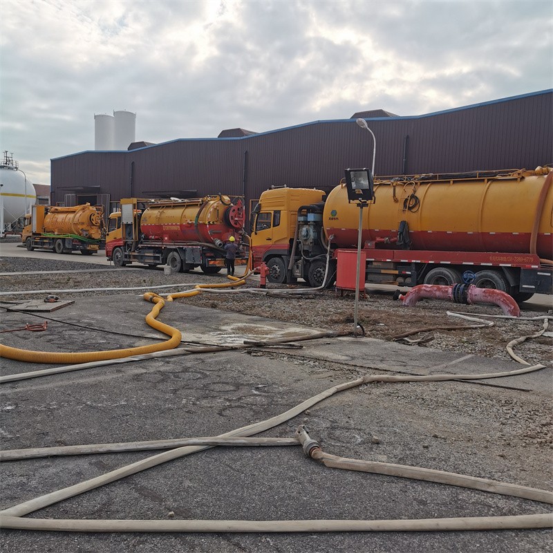 明光污水池清理